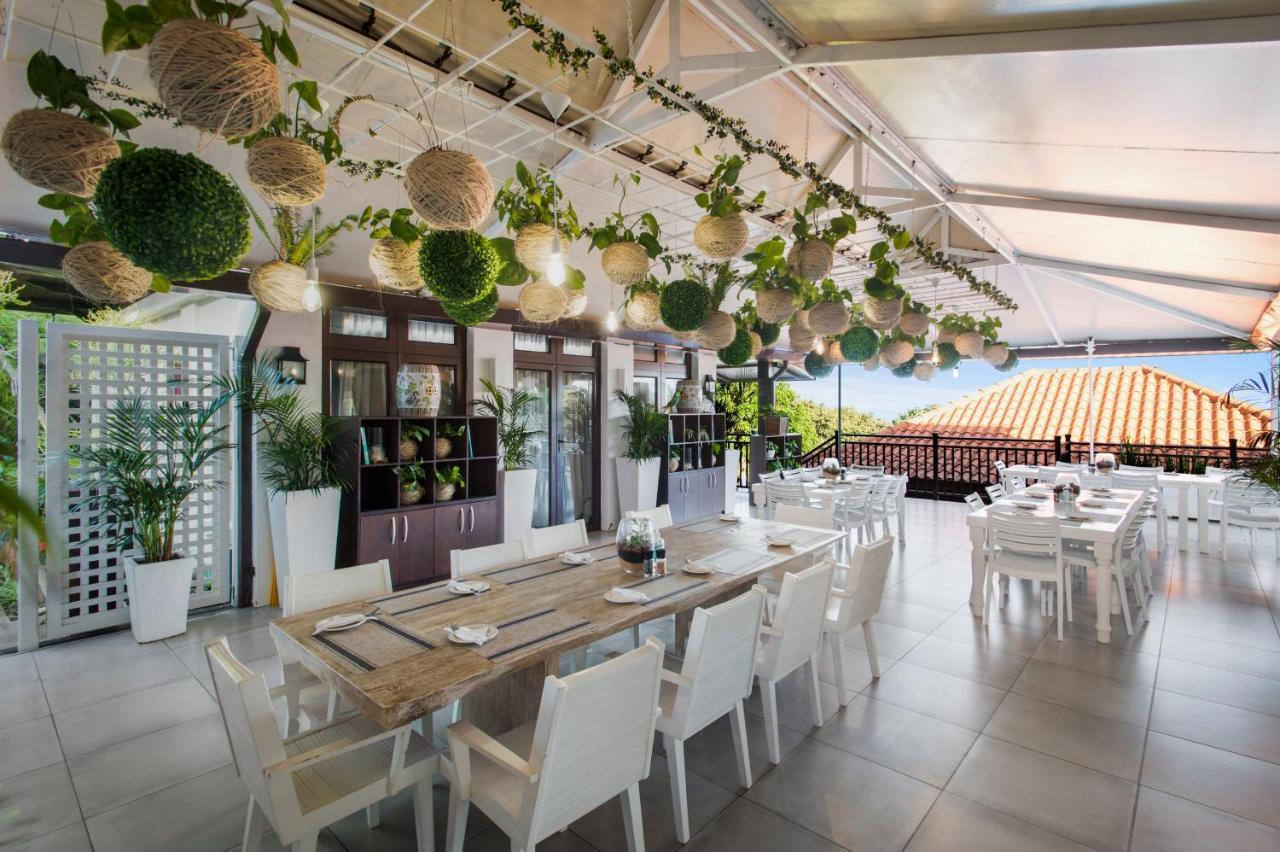 The Capital Zimbali Ballito Exterior foto The restaurant