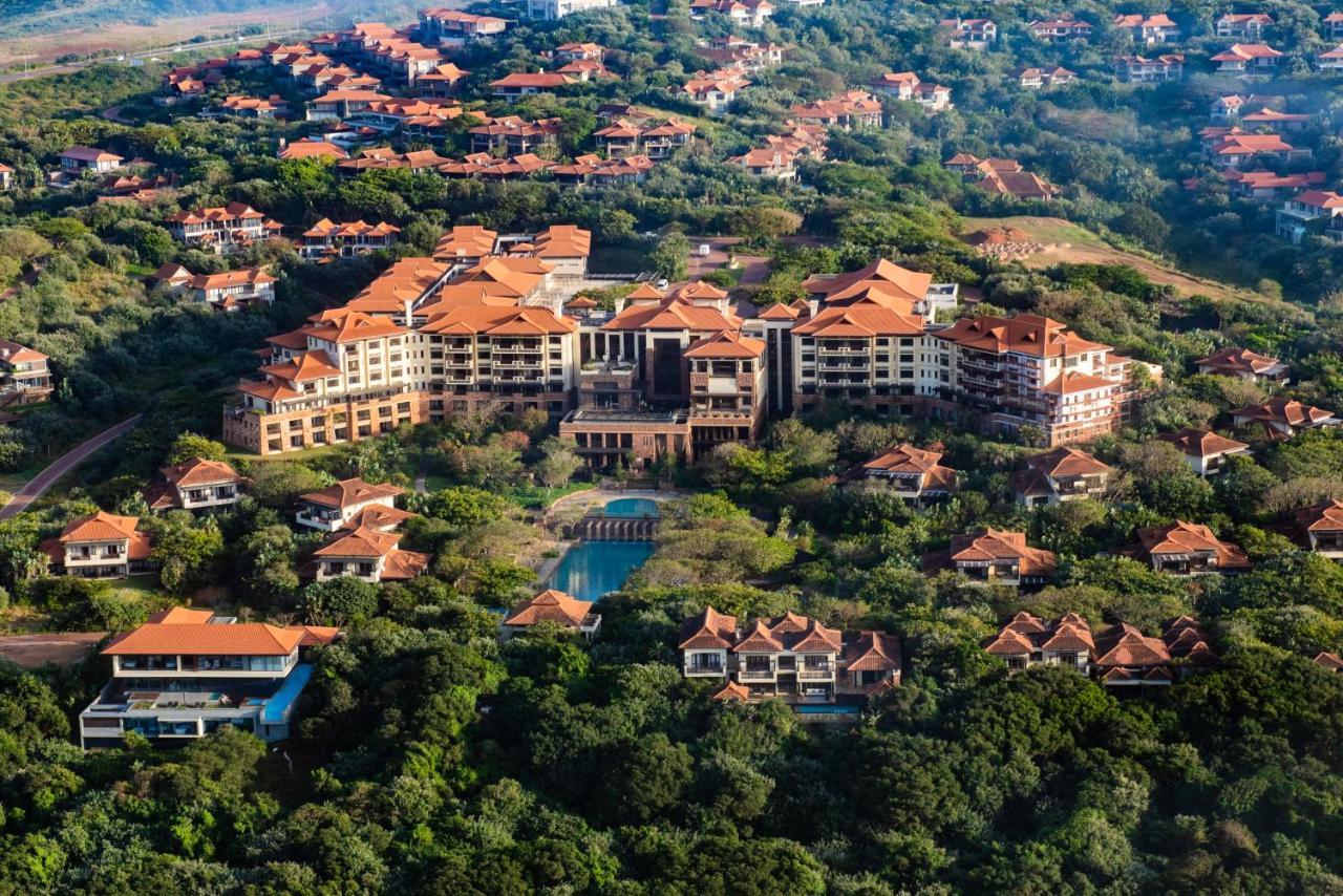 The Capital Zimbali Ballito Exterior foto The Banyan Tree Hotel in Phuket, Thailand